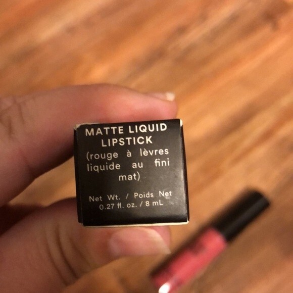 Phase zero matte liquid lipstick shade undercover NIB - Picture 2 of 4